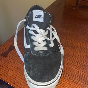 Girls Vans - slightly worn